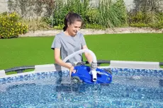 Bestway nettoyeur de piscine automatique 58665