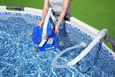 Bestway nettoyeur de piscine automatique 58665