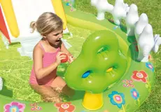 Intex piscine aire de jeux gonflable mon jardin 57154