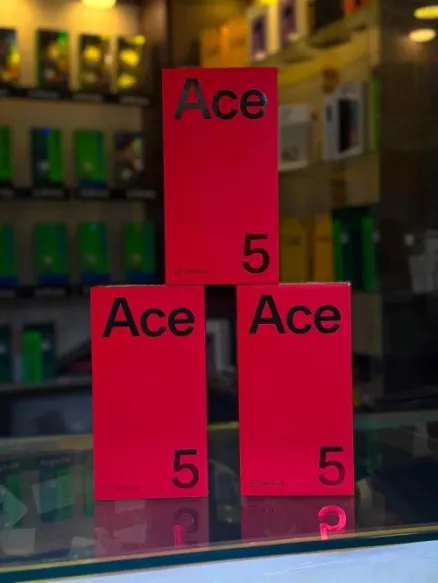 Oneplus Ace 5 256GB 12GB 2SIM Jamais Utilisé