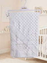 Drap bébé brodé