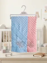 Drap bébé brodé