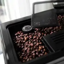 Delonghi Eletta Cappuccino machine à café  ECAM44.660.B