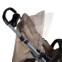 Pingouin Poussette légère et pratique beige
